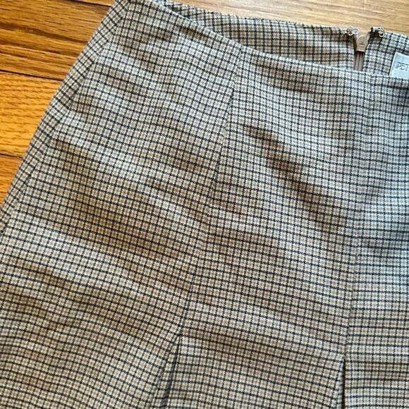 Petite Sophisticate Pleated Wool Blend Skirt – Gray, Size 2 - Picture 6 of 9